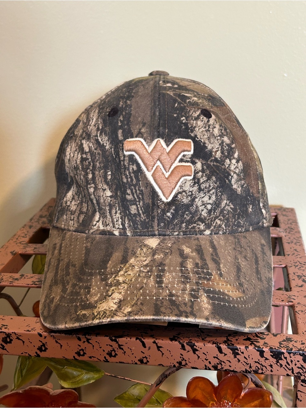 Top of the World West Virginia Mountaineers Camo Hat 1FIT Fitted WVU Cap